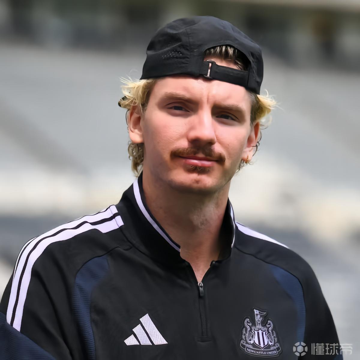 英媒：纽卡放弃明年1月召回条款，盼尤文买断沃尔特马德